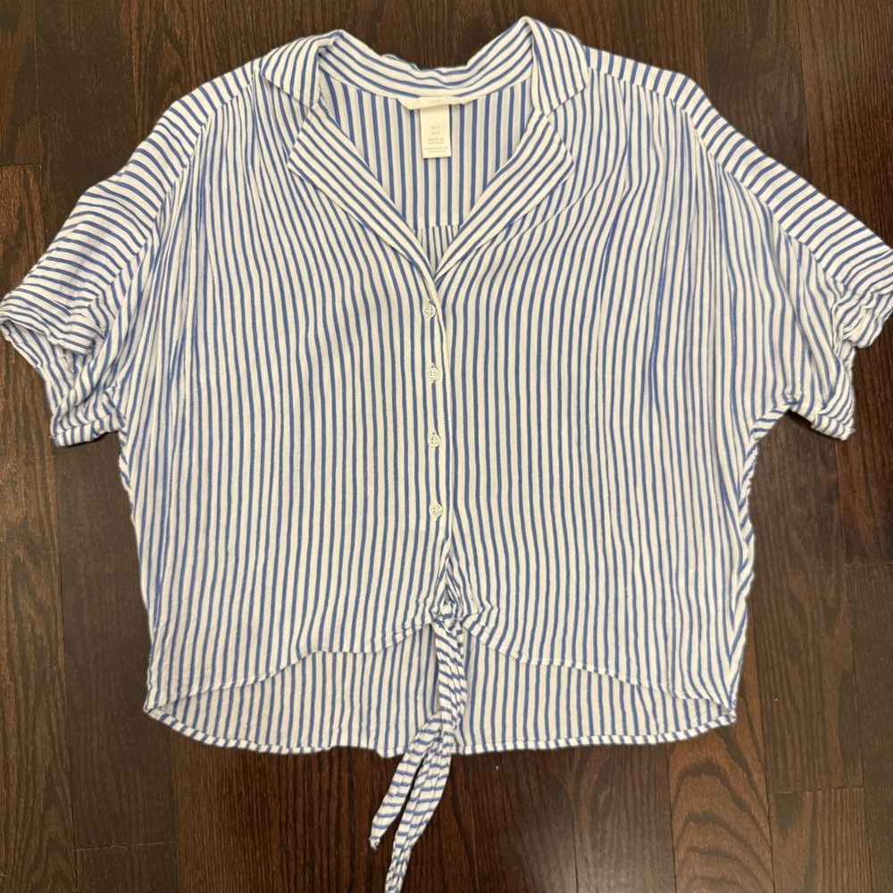 H&M Blue and White Striped Button Down Shirt